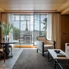 the best benefits of staying in a cheap hotel