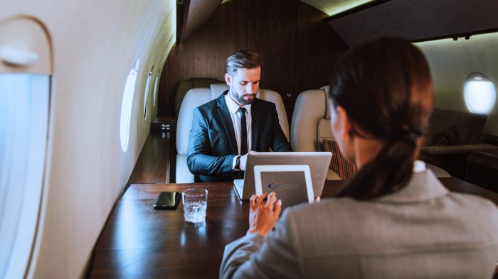 How to Book a Private Jet Flight