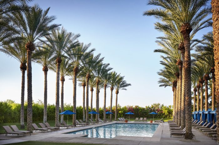 Hotels with Pools in Phoenix Arizona