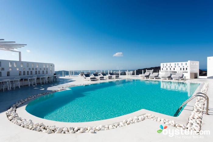 Romantic Hotels in Santorini Greece